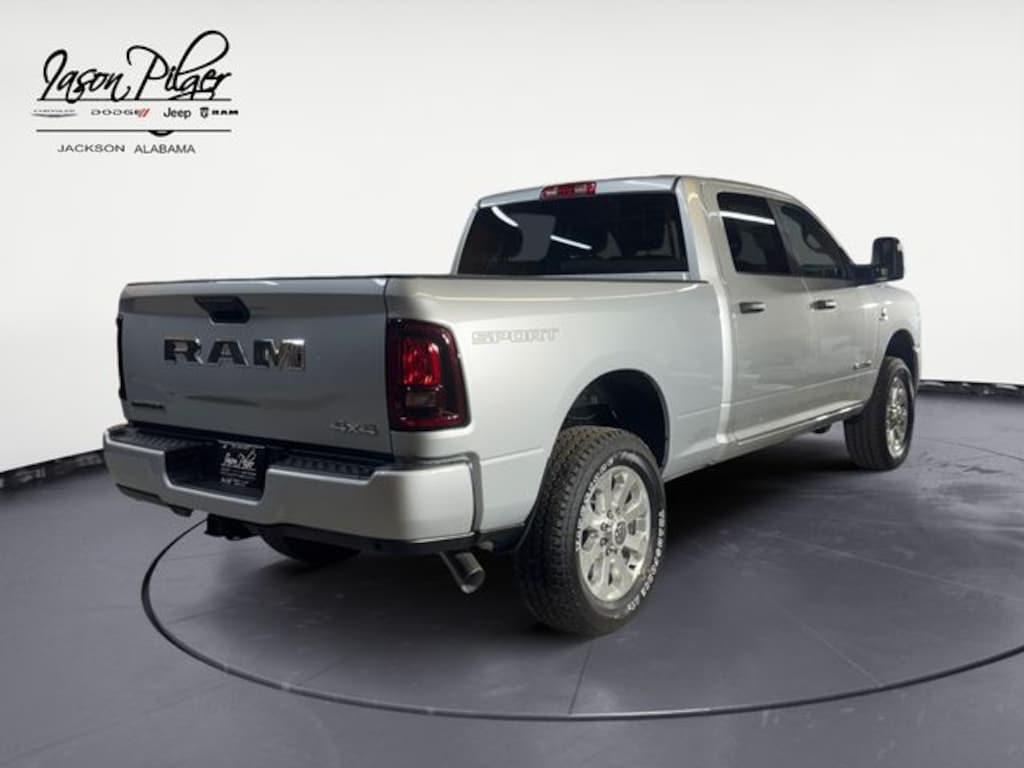 New 2026 Ram 3500 BIG HORN CREW CAB 4X4 6'4 BOX Pickup