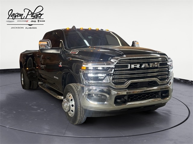 2025 RAM Ram 3500 Pickup Laramie's photo