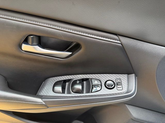 2022 Nissan Sentra SV - Photo 17