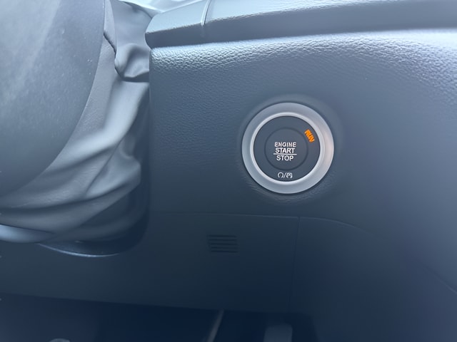 2026 Chrysler Voyager LX - Photo 33