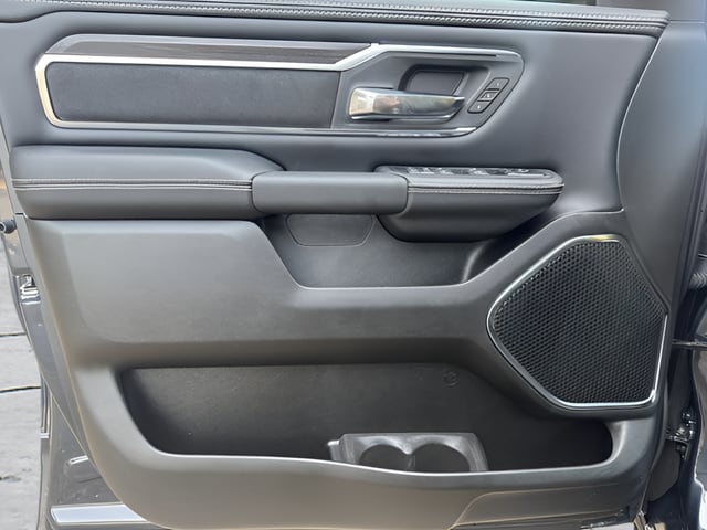 2026 RAM 1500 Laramie - Photo 19