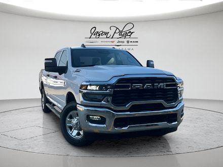 2026 Ram 2500 TRADESMAN CREW CAB 4X2 6'4 BOX Pickup