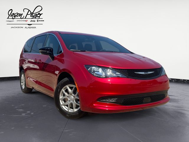 2026 Chrysler Voyager LX's photo