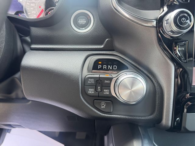 2026 RAM 1500 Laramie - Photo 25