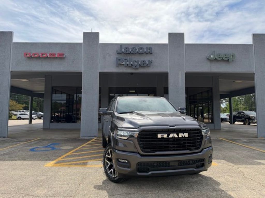New 2026 Ram 1500 LARAMIE CREW CAB 4X4 5'7 BOX Pickup