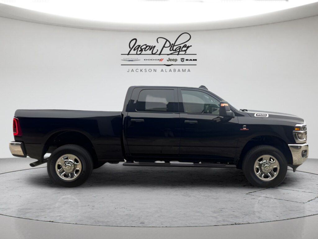 New 2026 Ram 2500 TRADESMAN CREW CAB 4X4 6'4 BOX Pickup