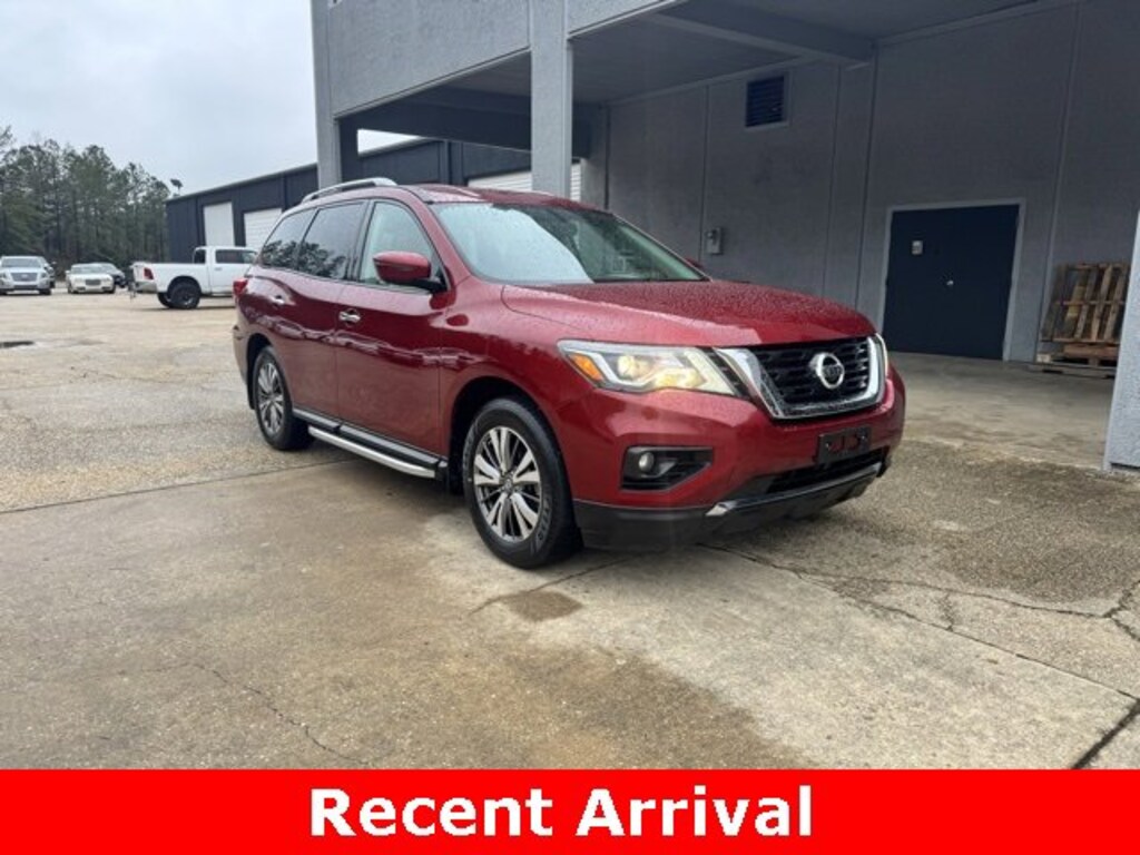 Used 2018 Nissan Pathfinder SV SUV