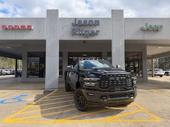 2026 Ram 3500 LIMITED CREW CAB 4X4 6'4 BOX Pickup