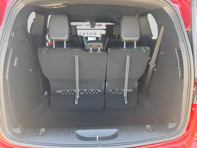 2026 Chrysler Voyager LX - Photo 15