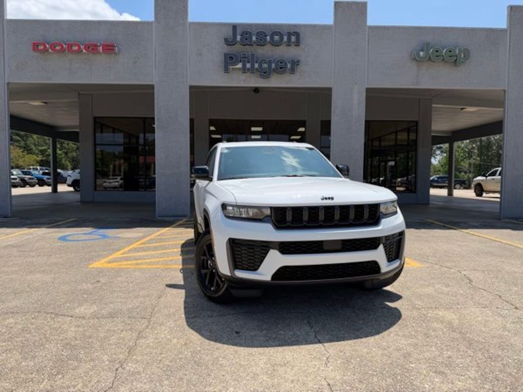 New 2026 Jeep Grand Cherokee LAREDO ALTITUDE 4X2 Sport Utility