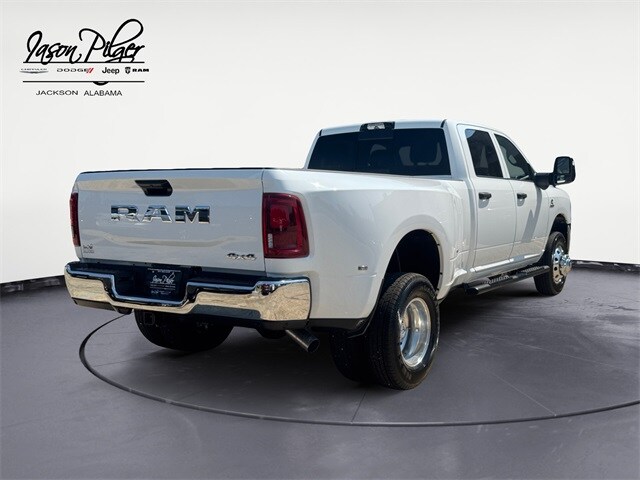 2026 Ram 3500 Tradesman photo 3