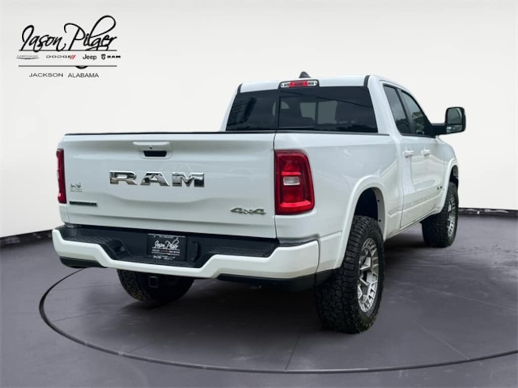 New 2025 Ram 1500 BIG HORN QUAD CAB 4X4 6'4 BOX Pickup