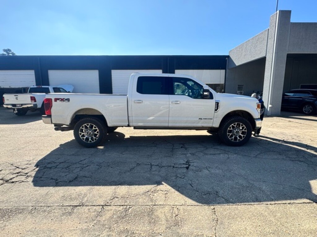 Used 2022 Ford F-250SD Lariat Truck