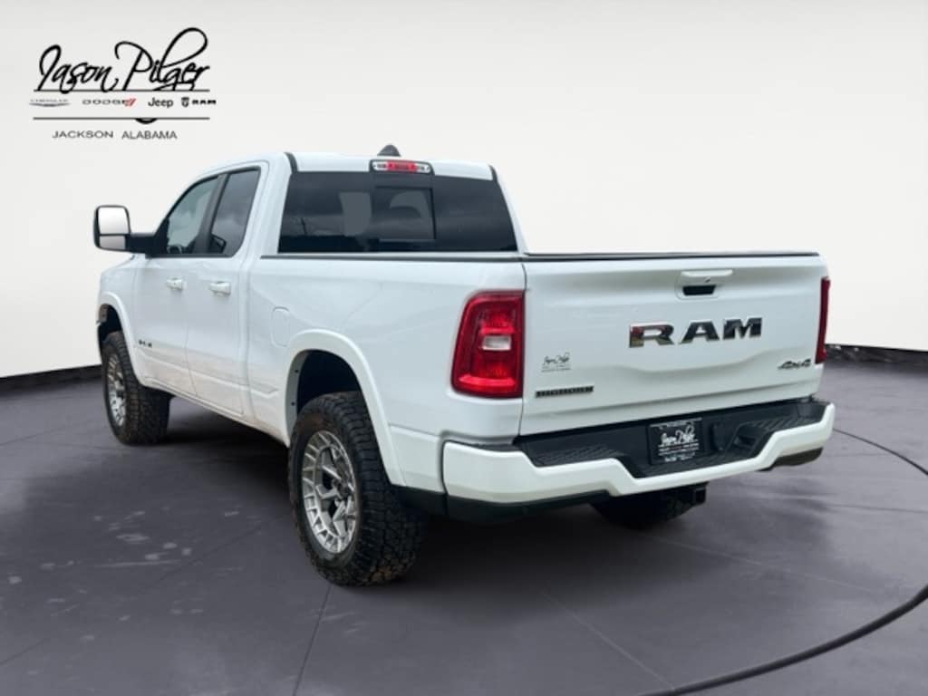 New 2025 Ram 1500 BIG HORN QUAD CAB 4X4 6'4 BOX Pickup