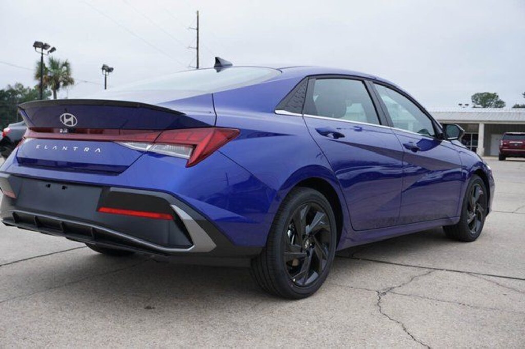 New 2026 Hyundai Elantra SEL Sport Premium Sedan
