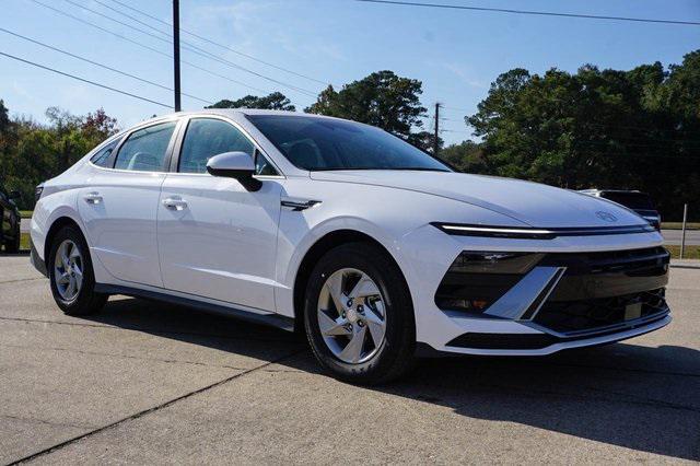 2026 Hyundai Sonata SE photo 2