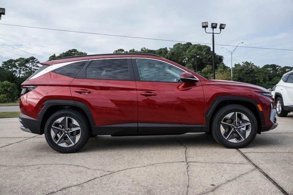 New 2026 Hyundai Tucson SEL Premium FWD SUV