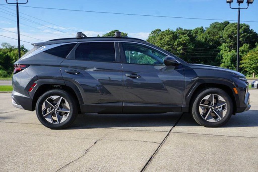 New 2026 Hyundai Tucson SEL FWD SUV