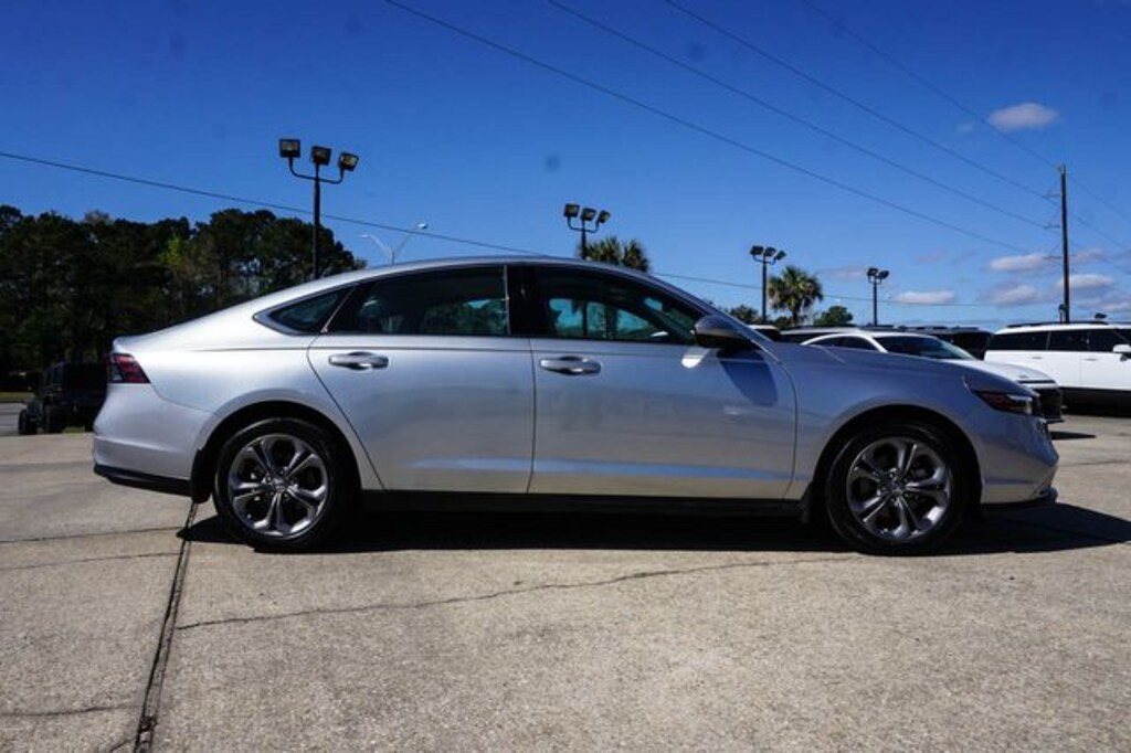 Used 2024 Honda Accord EX Sedan