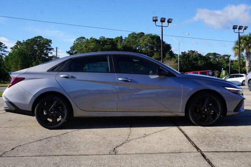 New 2026 Hyundai Elantra SEL Sport Sedan