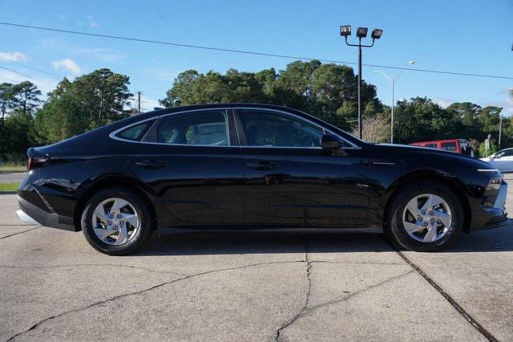 New 2026 Hyundai Sonata SE Sedan