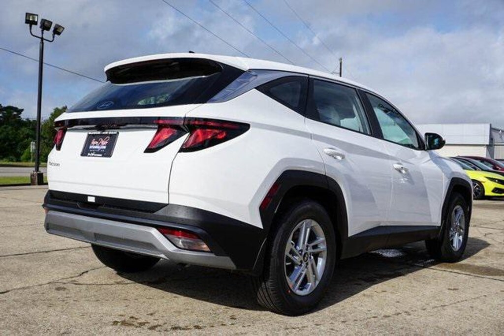 New 2026 Hyundai Tucson SE FWD SUV