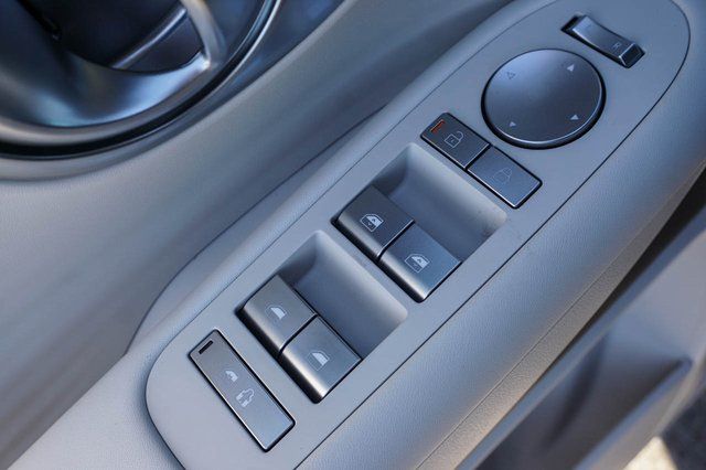 2026 Hyundai IONIQ 9 SE - Photo 13