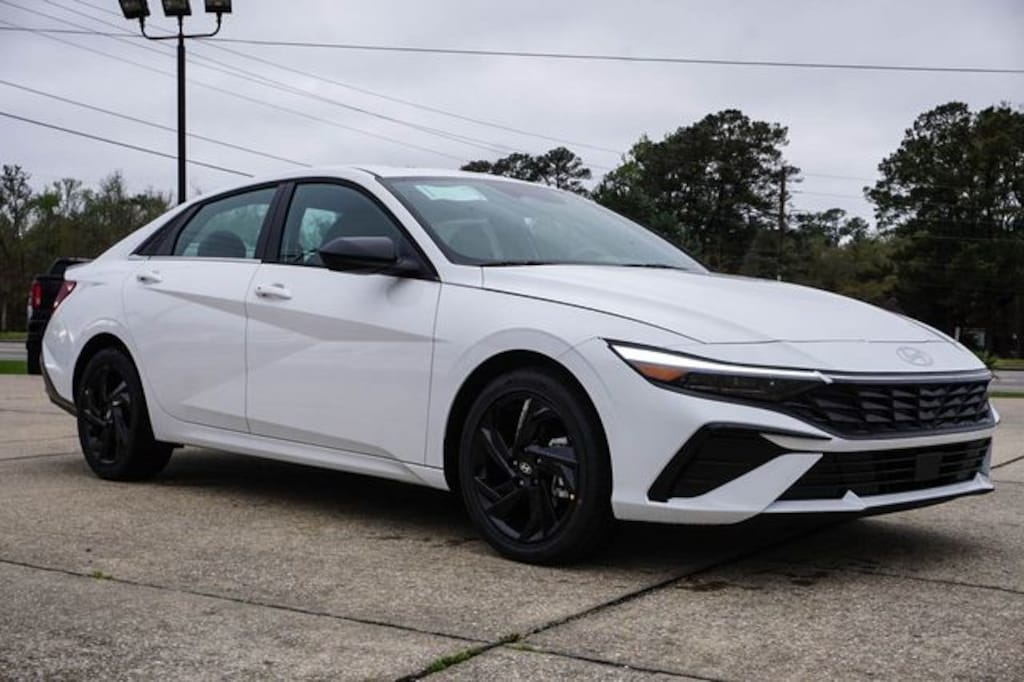 New 2026 Hyundai Elantra SEL Sport Premium Sedan