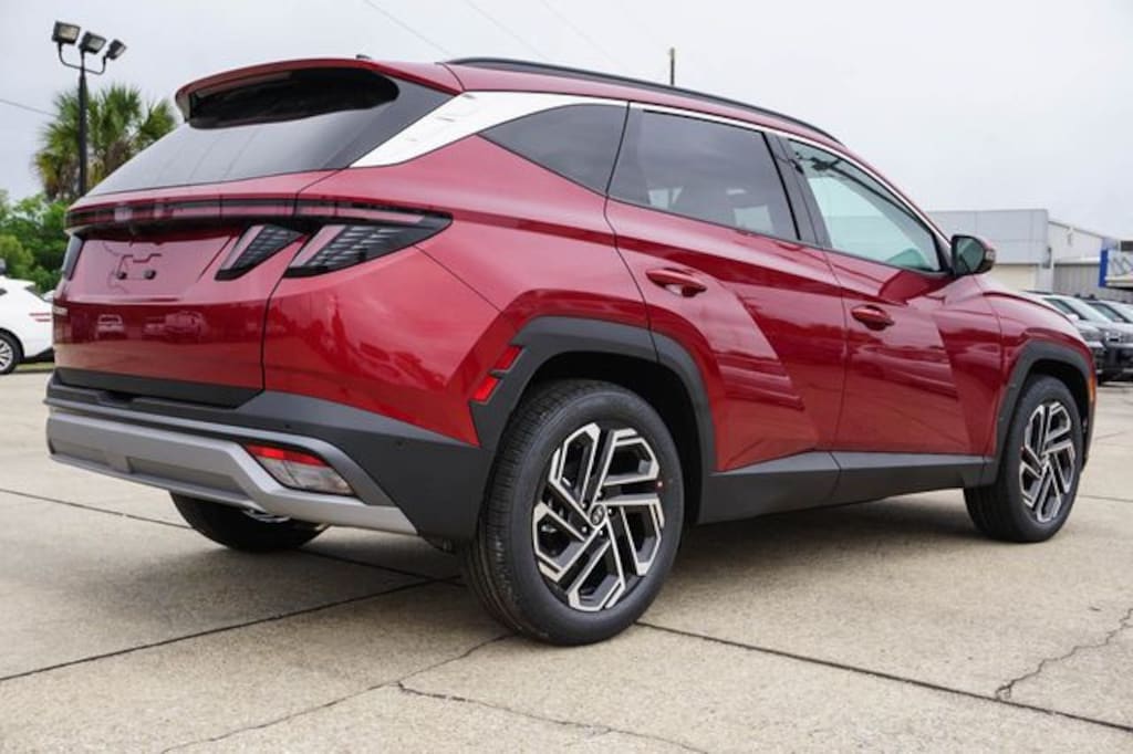 New 2026 Hyundai Tucson Limited FWD SUV