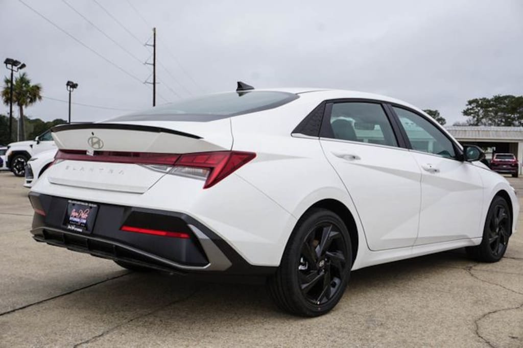 New 2026 Hyundai Elantra SEL Sport Premium Sedan