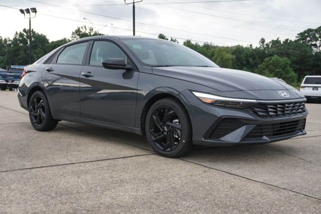 New 2026 Hyundai Elantra SEL Sport Sedan