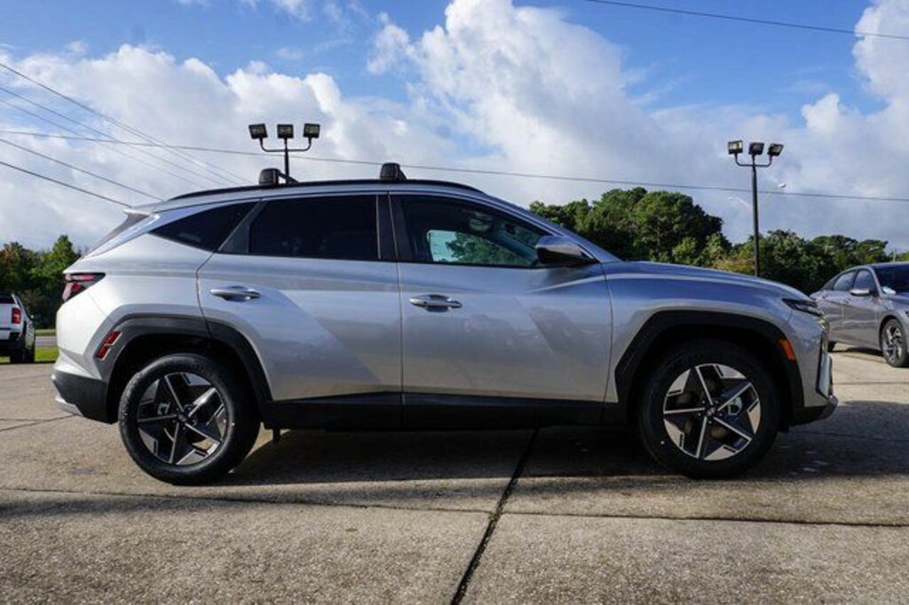 New 2026 Hyundai Tucson SEL FWD SUV