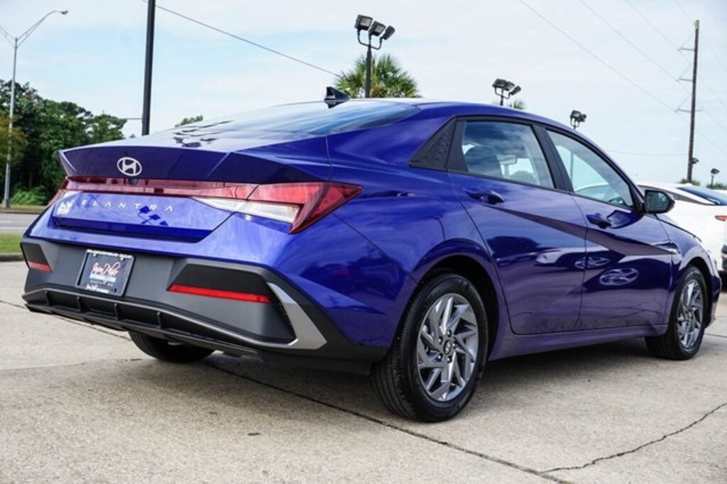 Used 2024 Hyundai Elantra SEL Sedan