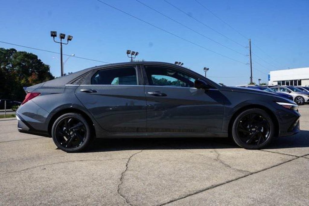 New 2026 Hyundai Elantra SEL Sport Premium Sedan