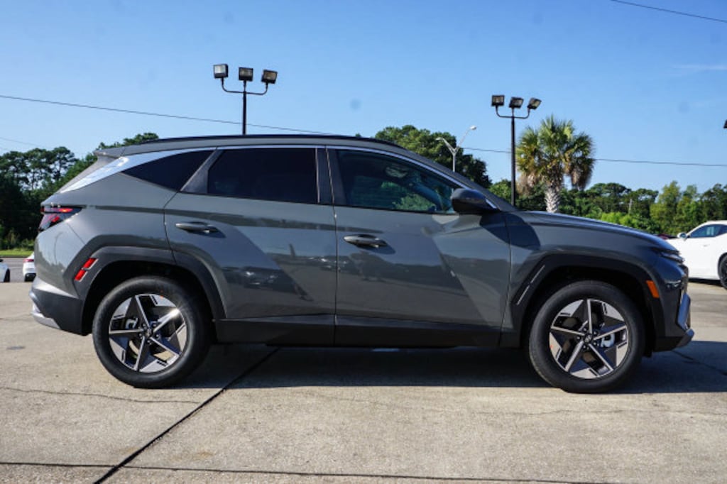New 2026 Hyundai Tucson SEL Plus FWD SUV