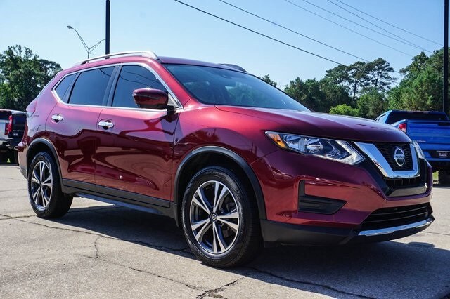 2019 Nissan Rogue SV photo 2