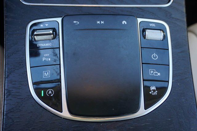 2022 Mercedes-Benz GLC GLC300 - Photo 19