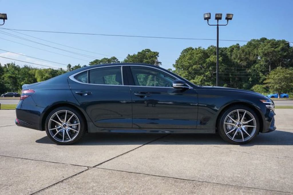 Used 2025 Genesis G70 2.5T Sedan