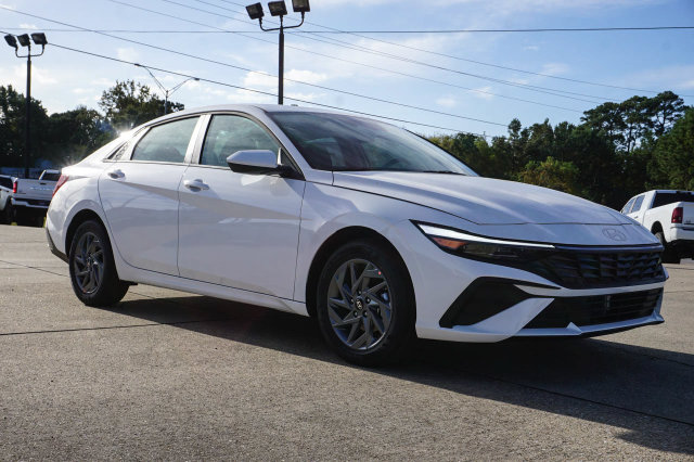 New 2026 Hyundai Elantra Hybrid Blue Sedan