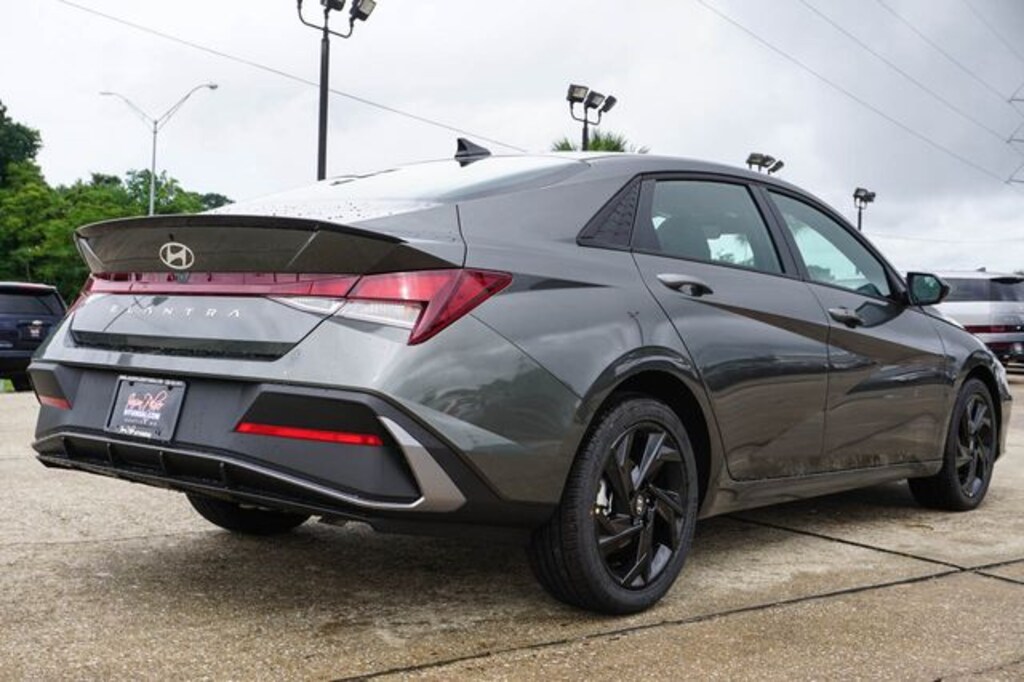 New 2026 Hyundai Elantra SEL Sport Sedan