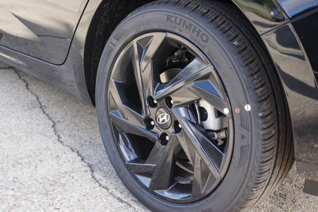 New 2026 Hyundai Elantra SEL Sport Sedan
