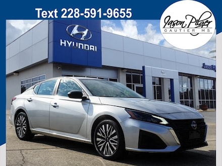 2024 Nissan Altima 2.5 SV Sedan