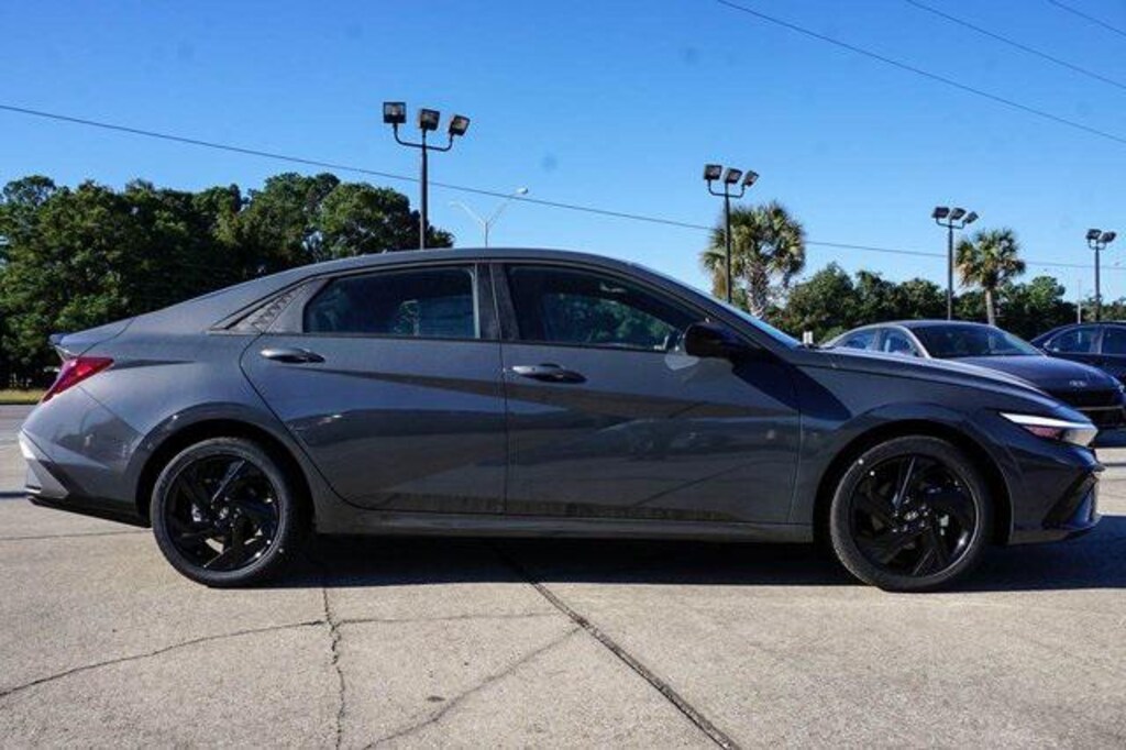 New 2026 Hyundai Elantra SEL Sport Sedan