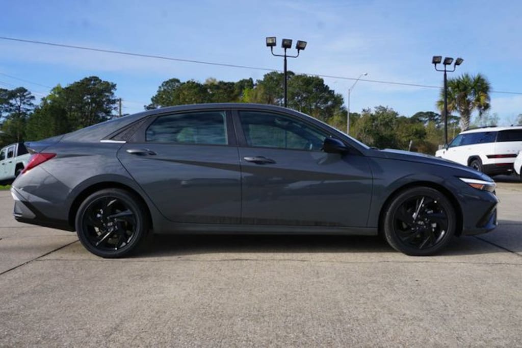 New 2026 Hyundai Elantra SEL Sport Premium Sedan