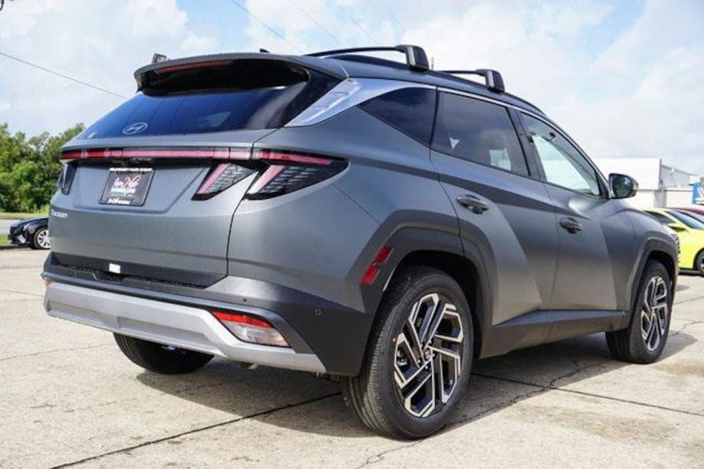 New 2026 Hyundai Tucson Limited FWD SUV