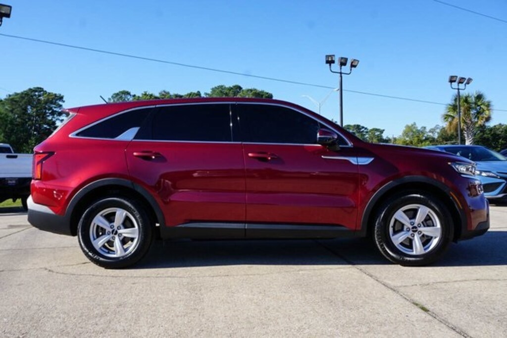 Used 2023 Kia Sorento LX SUV