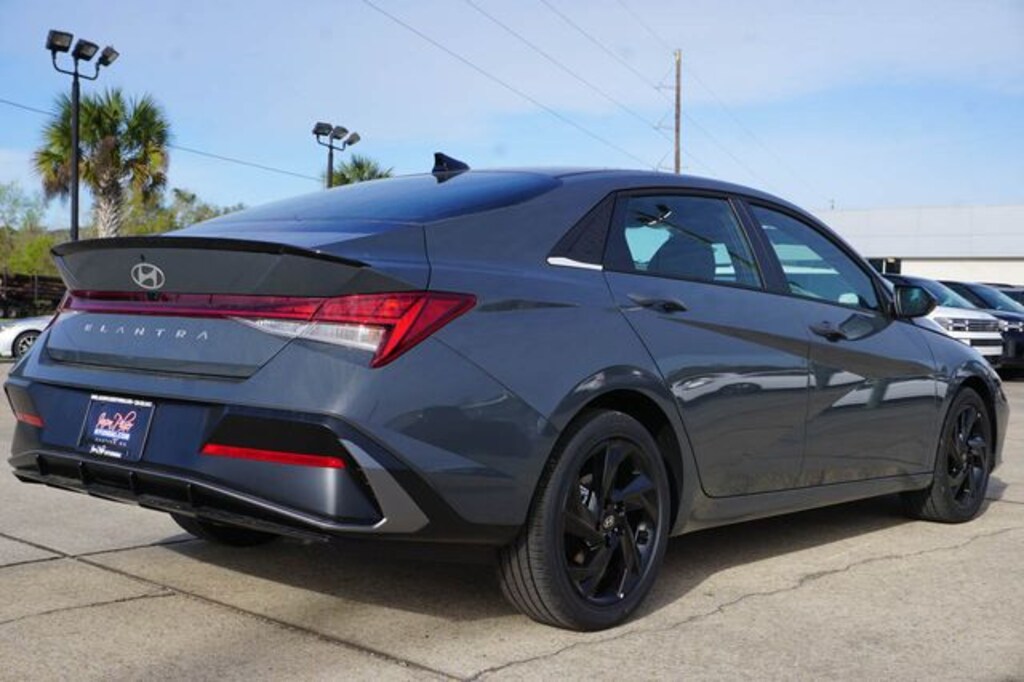 New 2026 Hyundai Elantra SEL Sport Premium Sedan