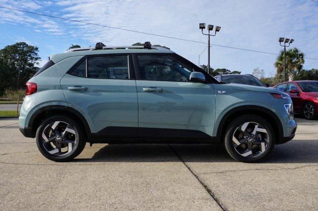 New 2026 Hyundai Venue SEL SUV
