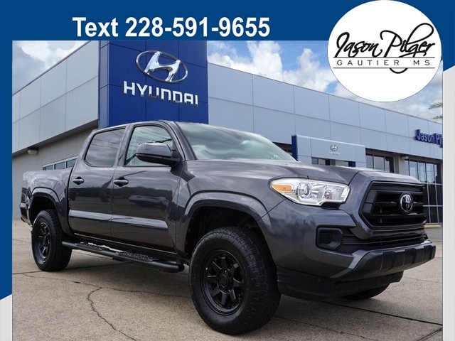 2023 Toyota Tacoma SR's photo