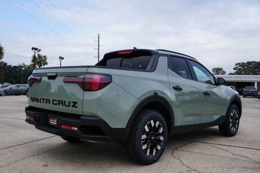 New 2026 Hyundai Santa Cruz SEL Activity FWD Truck